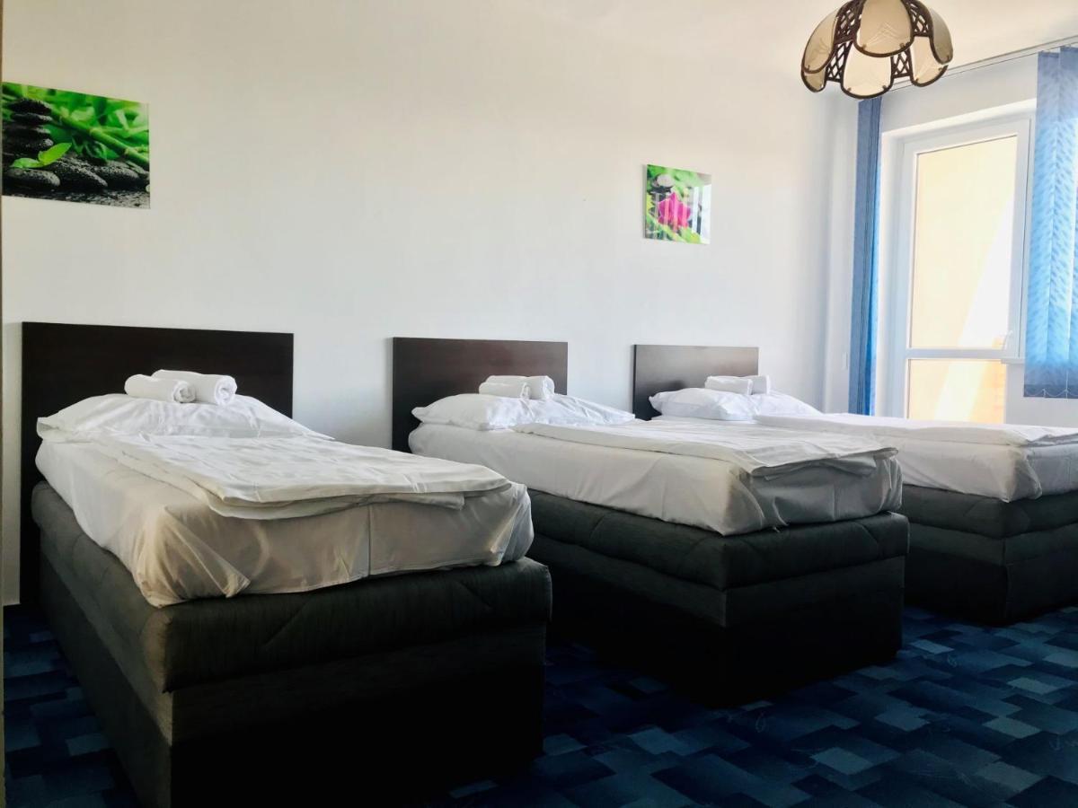 Hotel Bila Ruze ستراكونيتسه المظهر الخارجي الصورة