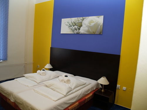 Hotel Bila Ruze ستراكونيتسه المظهر الخارجي الصورة