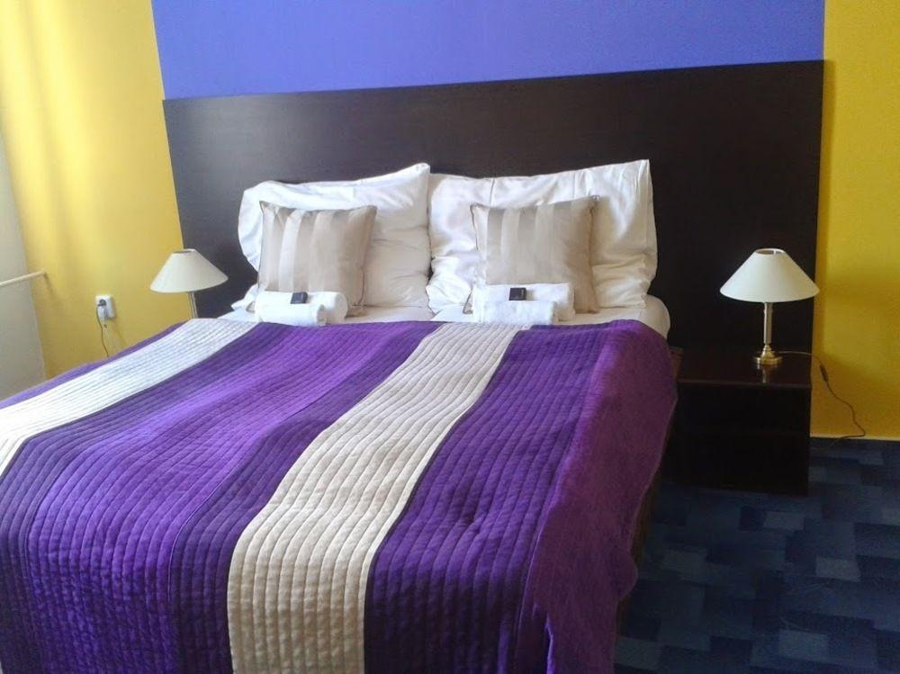 Hotel Bila Ruze ستراكونيتسه المظهر الخارجي الصورة